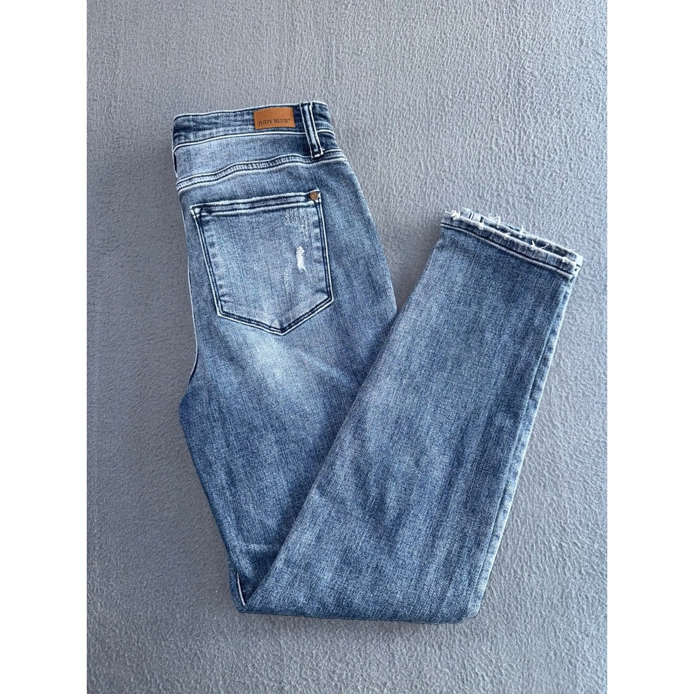 Judy Blue Boyfriend Fit Distressed High Rise Jeans Medium Wash Size 5/27 JB82332